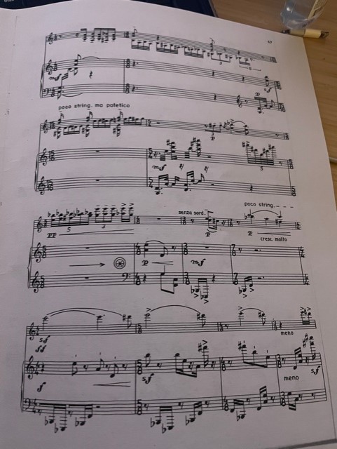 Musical Notes Peron Attached What does this notation mean? : r/musictheory